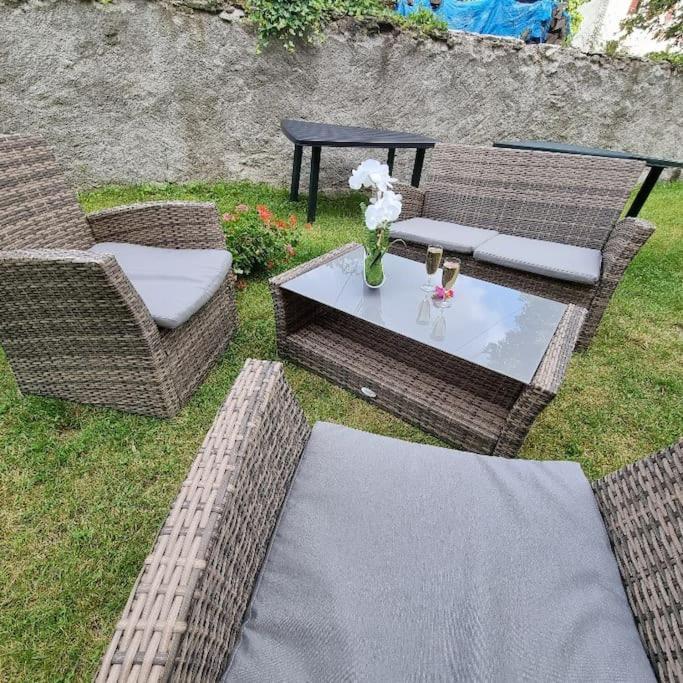 Gite Eglantine 2 A 6 Personnes Avec Spa Et Salle De Jeux Dans La Residence Ventron Exteriör bild