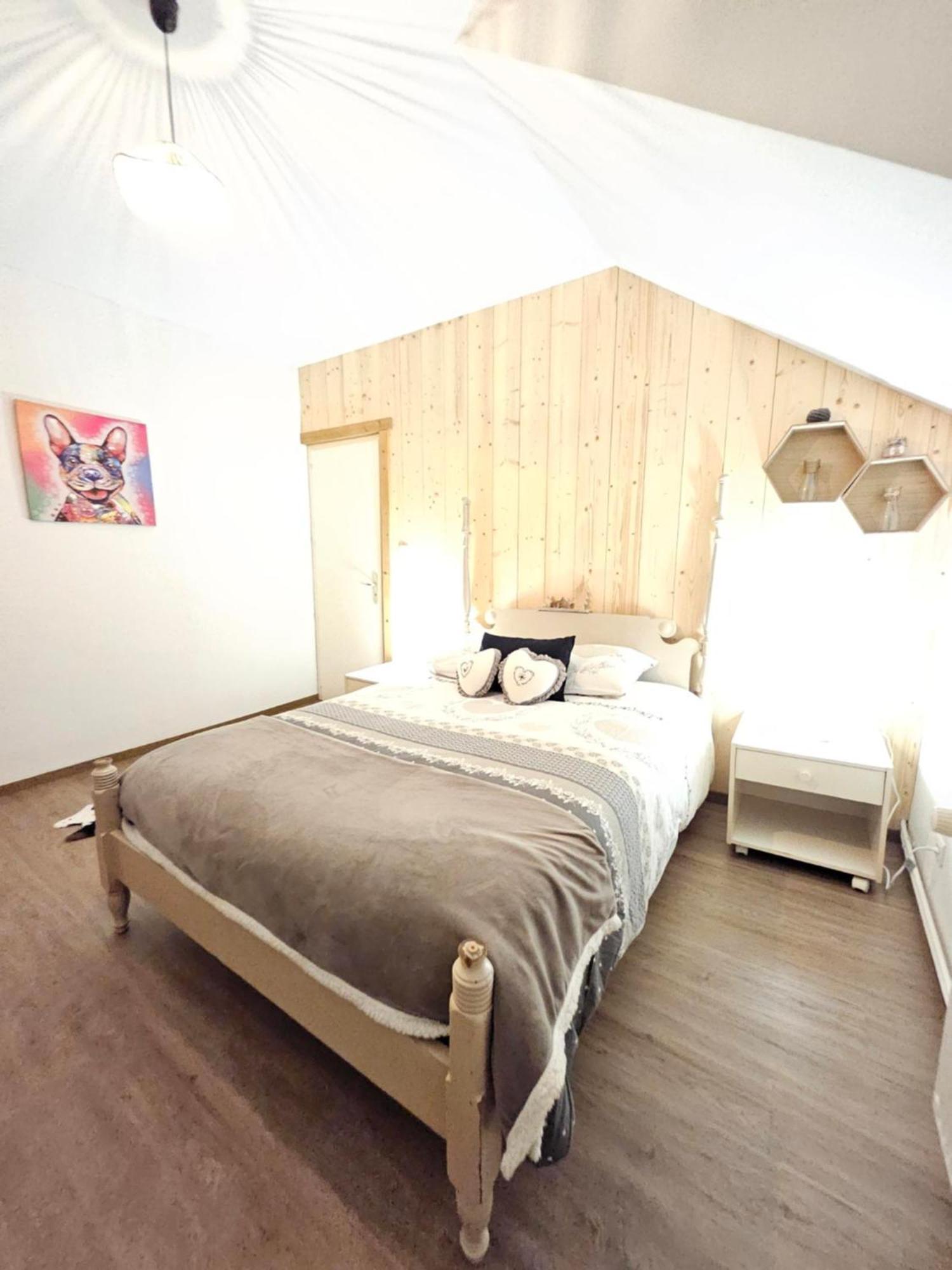 Gite Eglantine 2 A 6 Personnes Avec Spa Et Salle De Jeux Dans La Residence Ventron Exteriör bild