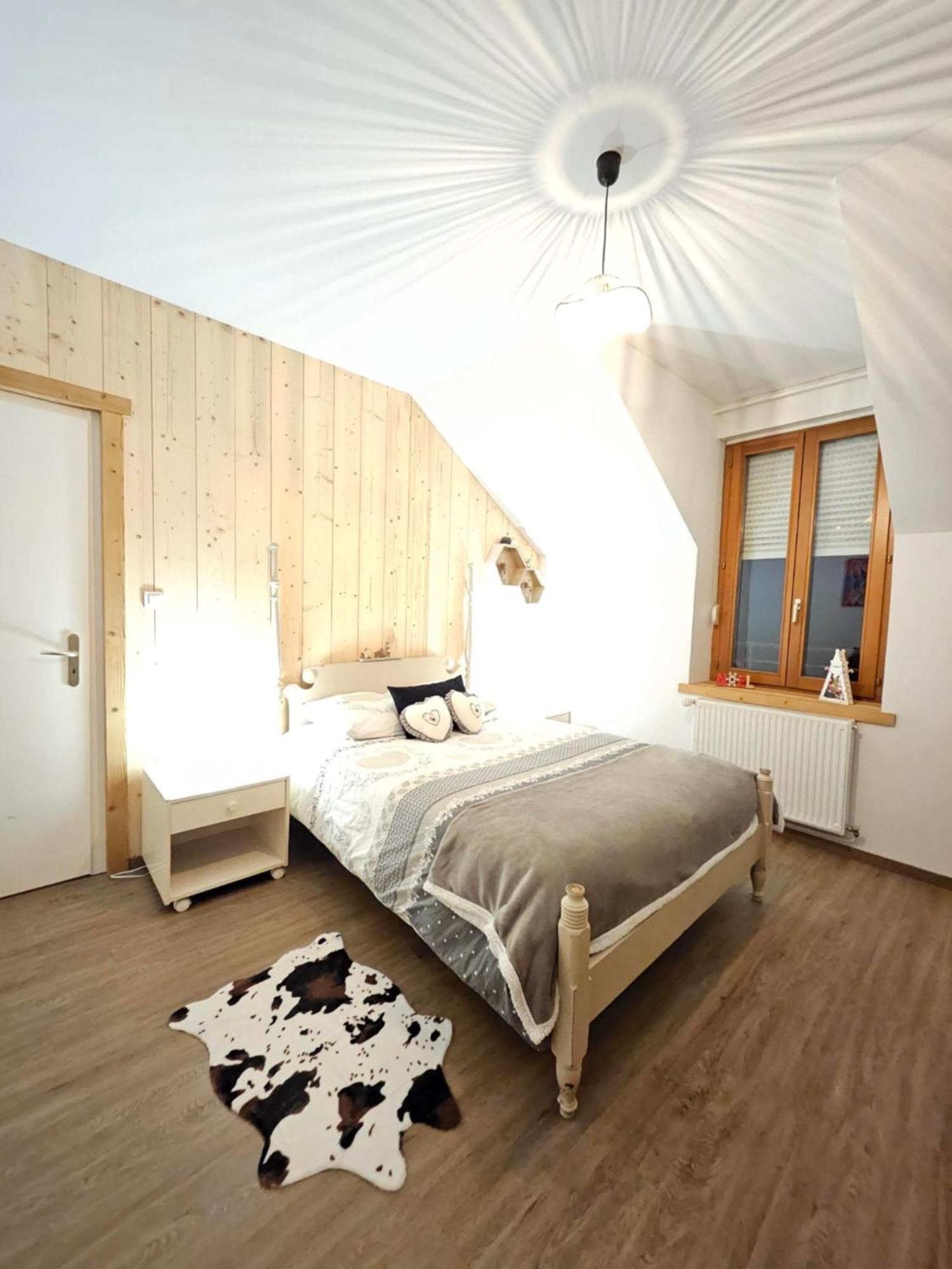 Gite Eglantine 2 A 6 Personnes Avec Spa Et Salle De Jeux Dans La Residence Ventron Exteriör bild