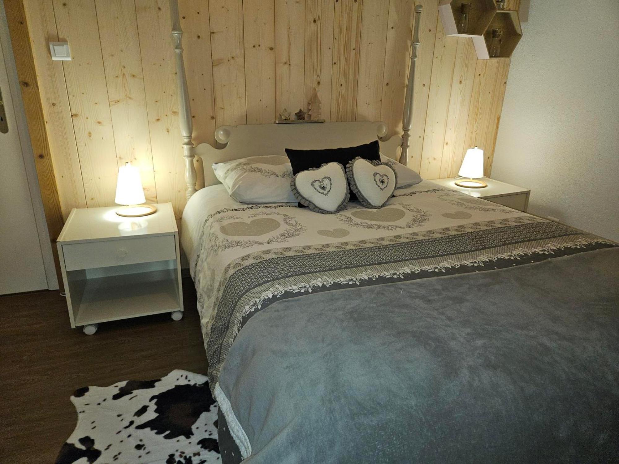 Gite Eglantine 2 A 6 Personnes Avec Spa Et Salle De Jeux Dans La Residence Ventron Exteriör bild